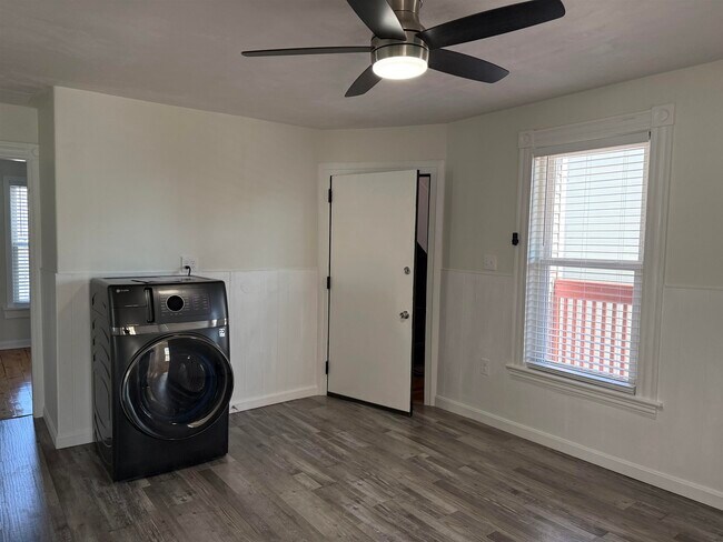 201 Cartier St Unit 1