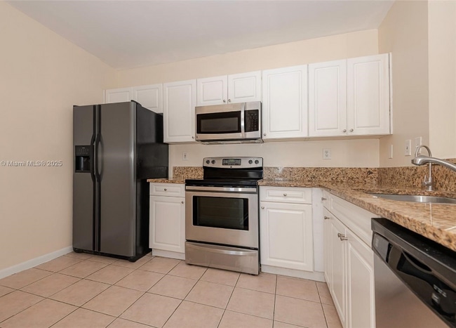 Photo - 520 SE 5th Ave Unidad N1100