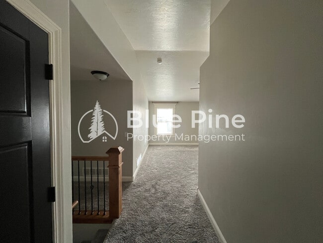 Photo - 3688 Shale Ave