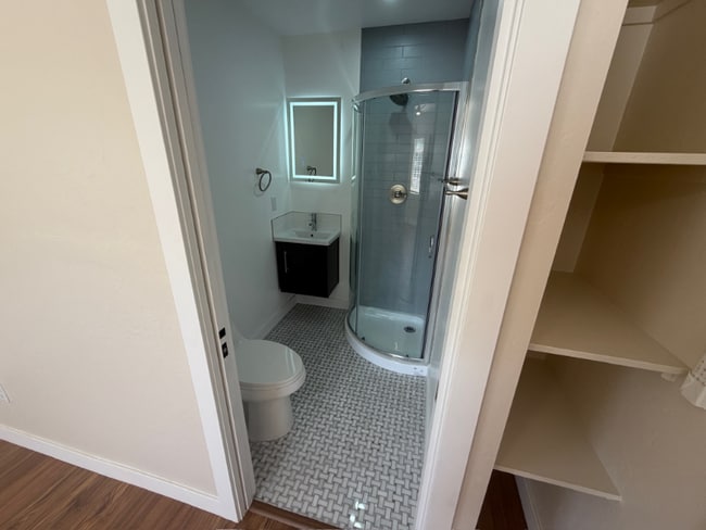 Photo - 1827 E Linden St