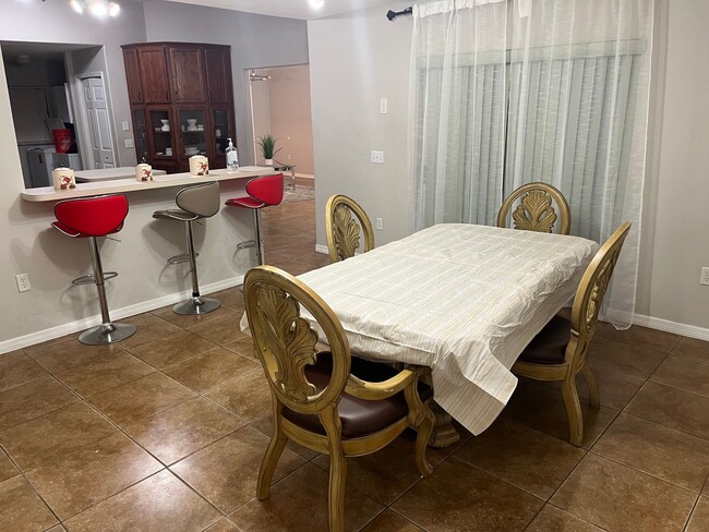 Photo - 528 Anise Ct