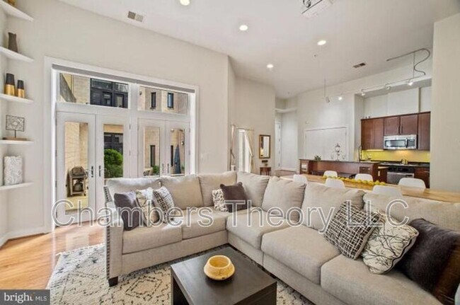 Photo - 2357 Champlain St NW Unit 102