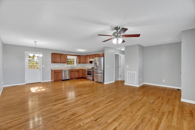 Photo - 1125 Faye St