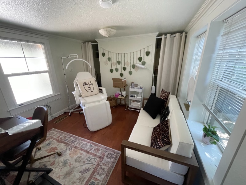 Photo - 329 W 5th St