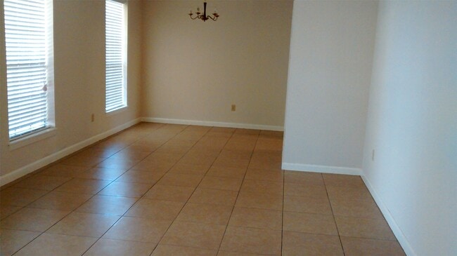 Building Photo - 11034 Sagevalley Dr