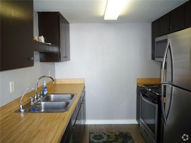 Building Photo - 1800 Lavaca St Unit A-806 Rental