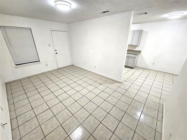 Photo - 2839 Avenue J