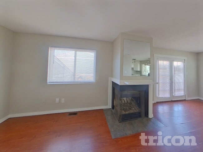 Photo - 617 19th St SW