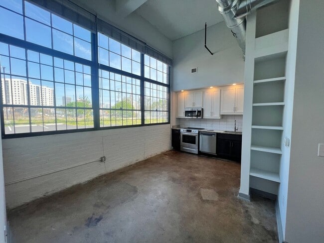 Photo - Railyard Flats