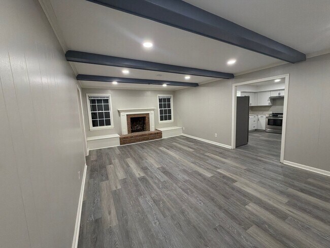 Photo - 4019 Piedmont Dr SE