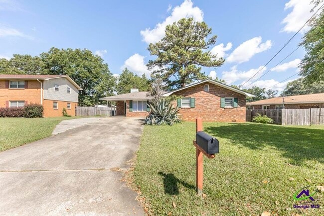 Photo - 203 Todd Cir