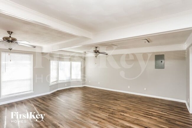 Photo - 2921 Ridgeway Dr