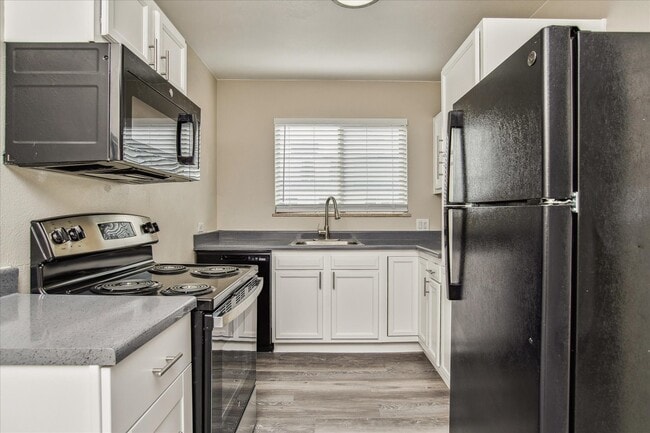 Ascent at Fitzsimons - Ascent at Fitzsimons