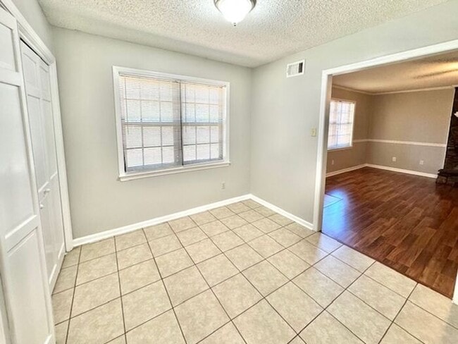 Photo - Now Leasing a 3-bedroom 2 bath home in Bar...
