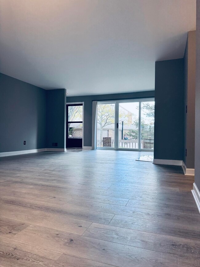 Photo - 6660 Maple Lakes Dr