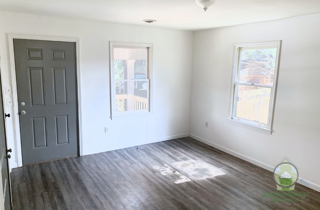 Photo - 205 Blackwood St