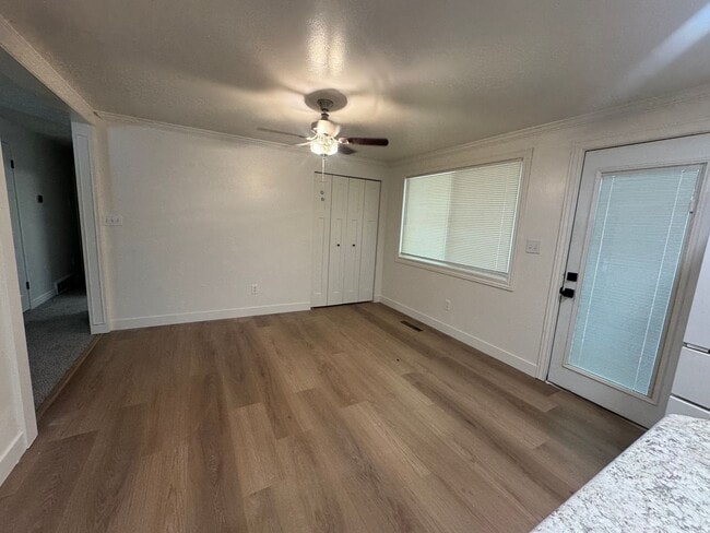 Photo - 754 W 4000 N