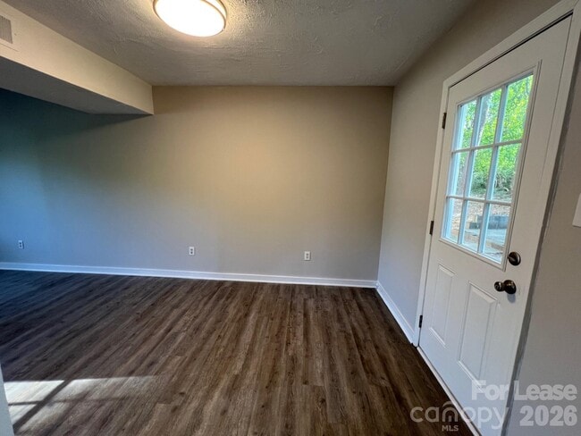 Photo - 1260 Fieldstone Rd