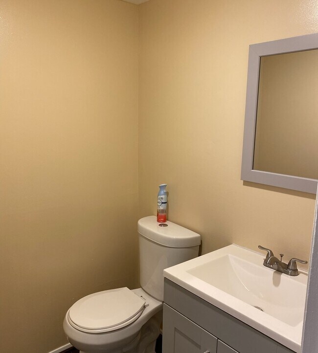 Photo - 6651 S Ellis Ave