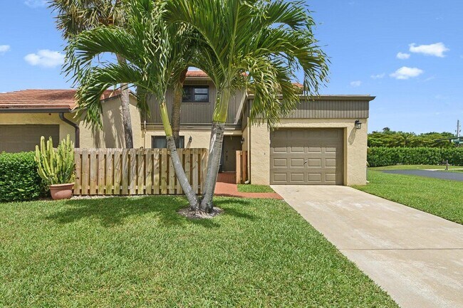 Photo - 11063 Oakdale Rd Townhome