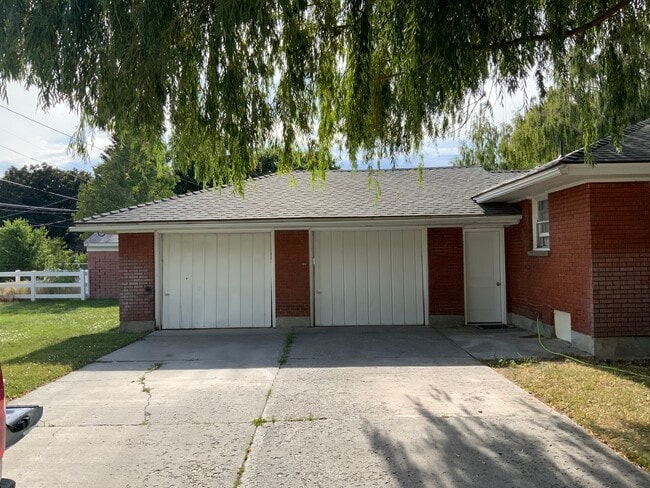 Photo - 2200 S Lee Ave