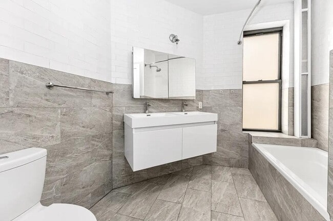 217 Central Pk N Unit 15A