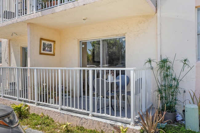 Photo - 16465 NE 22nd Ave Condo Unit # 120