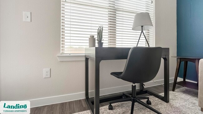 Photo - 14015 Univ Pass Unidad 3420