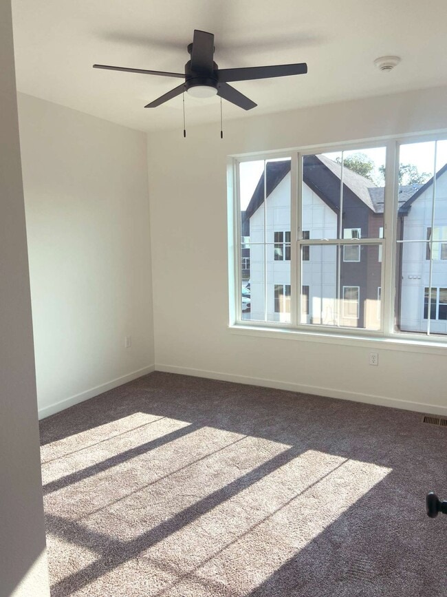Park Indy: 2-Bedroom Townhouse
