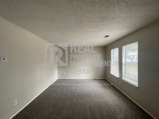 Photo - 515 Maplewood Dr