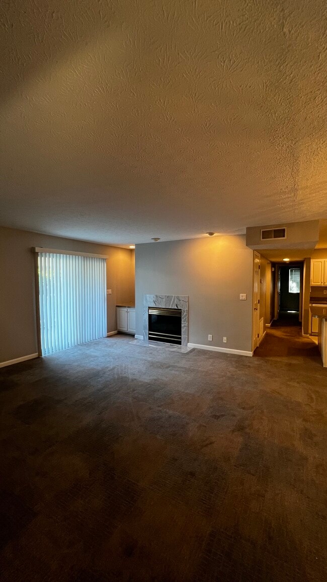 Photo - 4204 Browns Ln Unidad 104