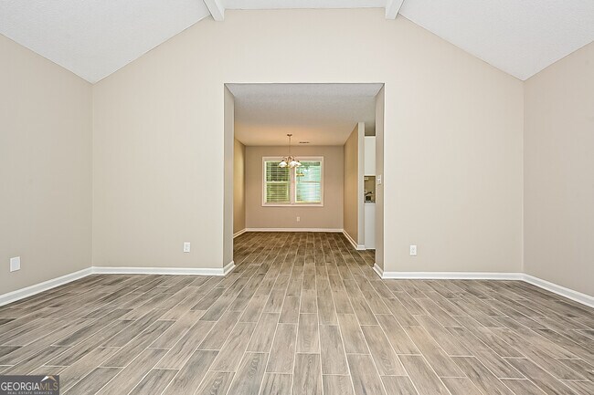 Photo - 2877 Old S Dr