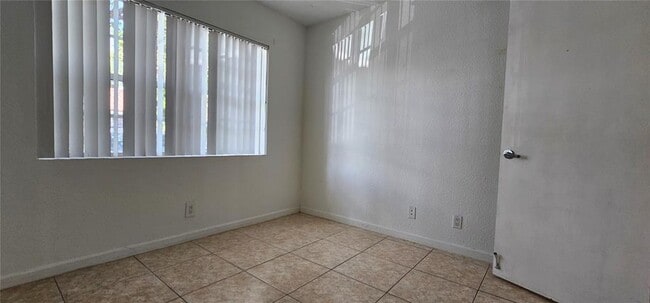 Photo - 1464 Springside Dr