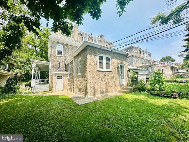 Photo - 146 Sumac St House