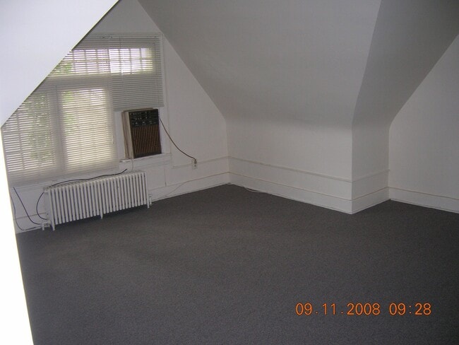 Photo - 323 N Hartley St Unit 3rd Floor Apartment
