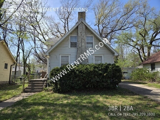 Photo - 111 NW Quinton Ave