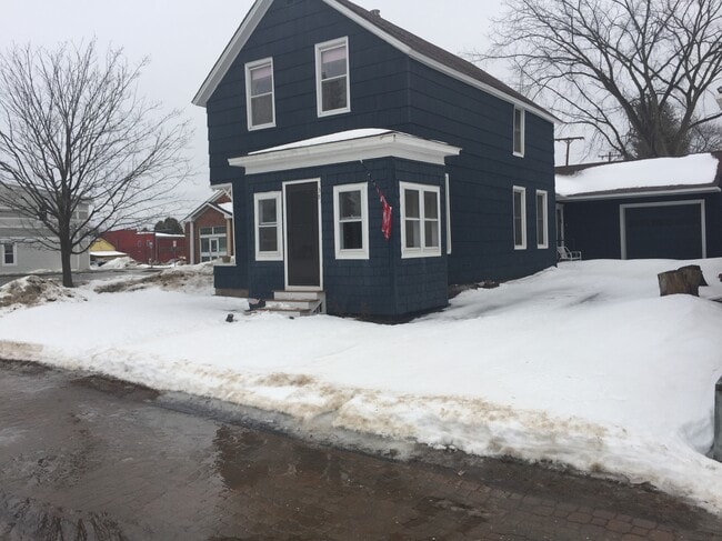 Building Photo - 38 S Main Street Rental