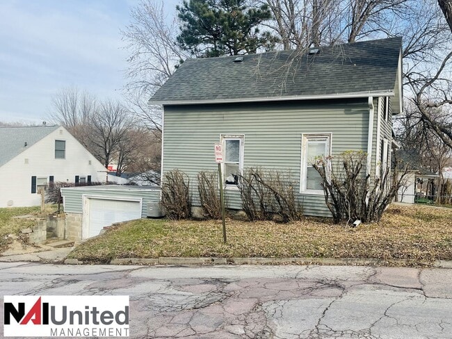 Photo - Three bedroom, one bathroom home for rent