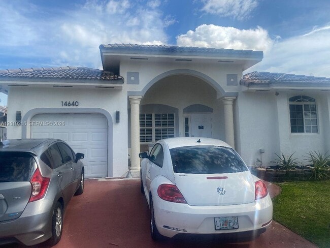 Building Photo - 14640 SW 180th St Unit 1