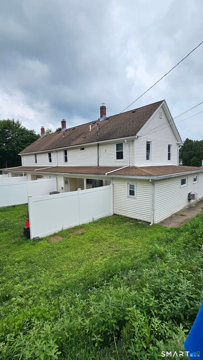 14 Church St Unit 14