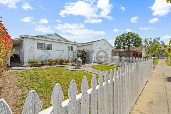 Photo - 39372 Drake Wy