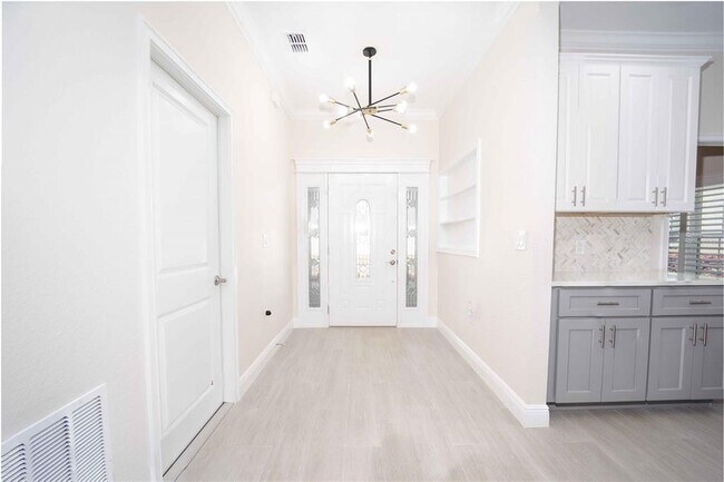 Photo - 4995 NE 125th Lp