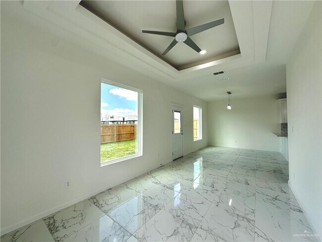 Photo - 13 Selena St Unit 3