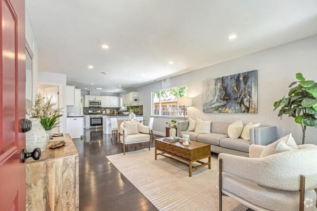 Building Photo - 770 N 16th St Rental