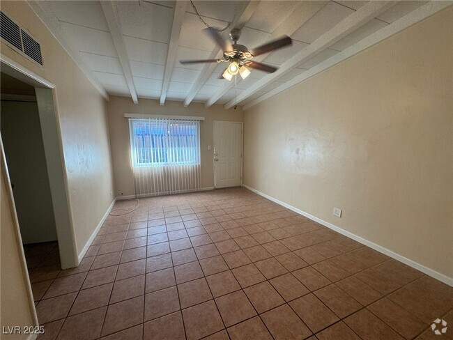 Building Photo - 710 N 10th St Rental