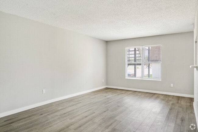 3BR, 2BA - 1194SF - Living Room