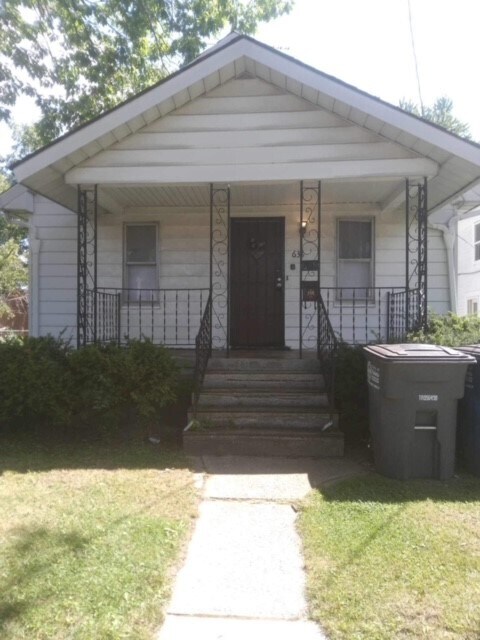 Photo - 638 Woodstock Ave House