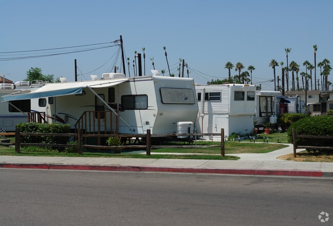 Photo - Crown Trailer Park