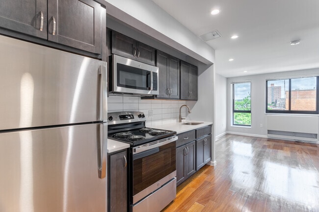 Photo - 2724 Heath Ave