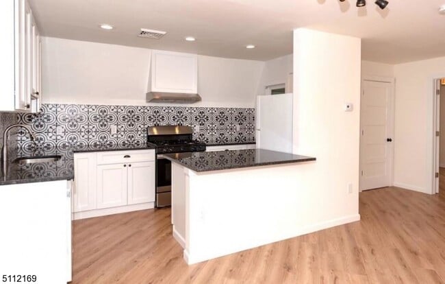 Photo - 204 Hillside Ave Apartment Unit 3
